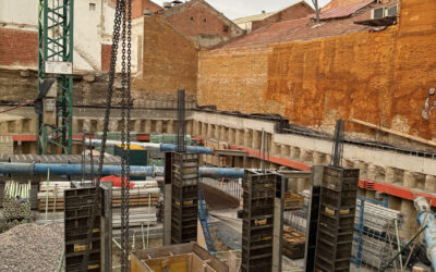 Fin de cimentación e inicio de la estructura en Comillas Garden I
